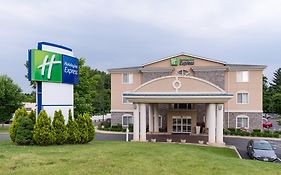 Holiday Inn Express Newington